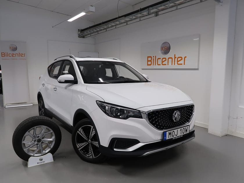 Bild 1 av MG ZS EV V-Däck ingår Skinn-Pano-Kamera-Navi-CarPlay-Elstol-D