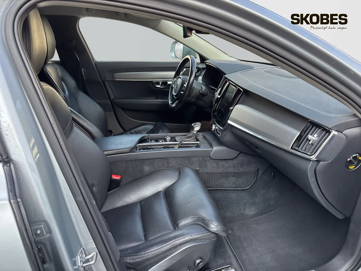 Volvo V90 Cross Country