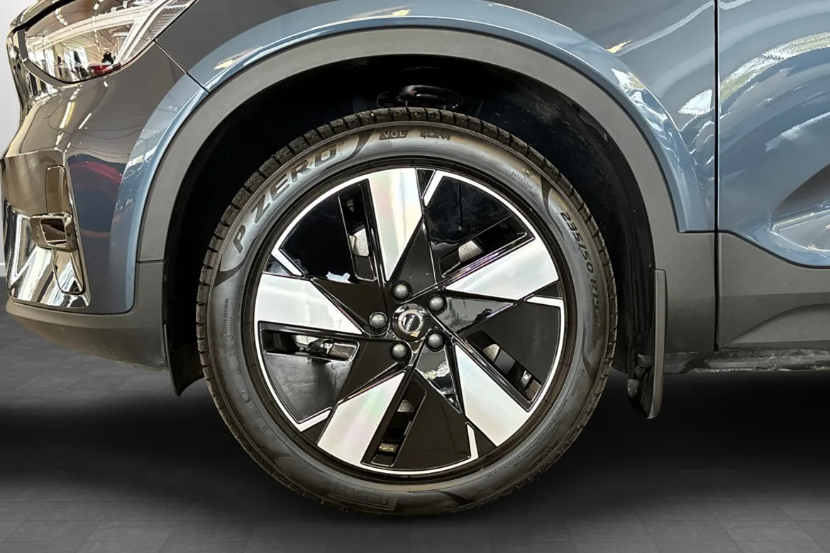 Volvo EX40 Twin Motor Performance