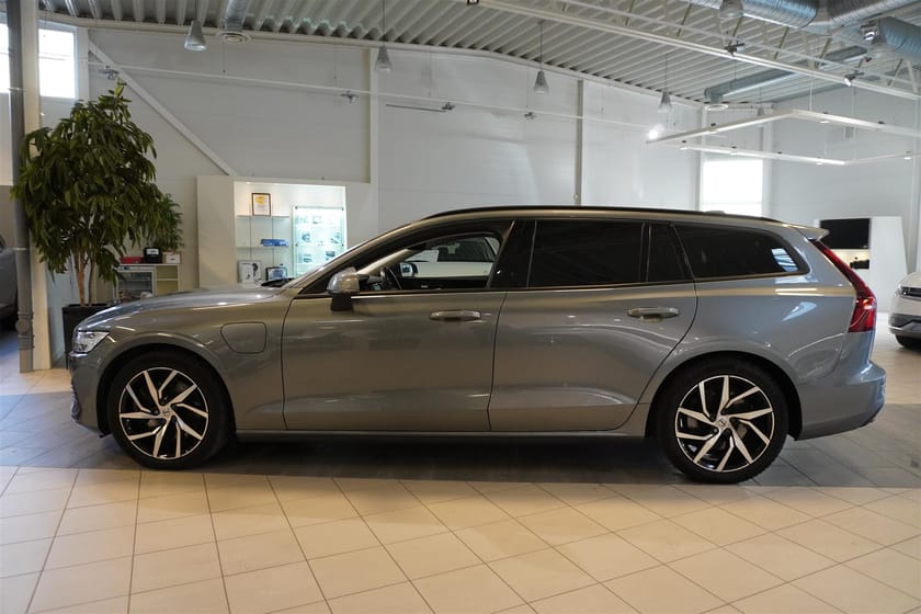 Bild 4 av Volvo V60 T6 Twin Engine Momentum Adv AWD Drag Tonade 340hk