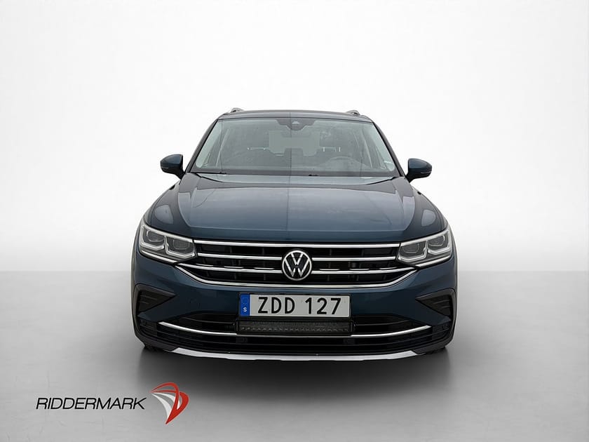 Bild 2 av Volkswagen Tiguan TDI 4M 200hk Elegance Cockpit HUD Drag