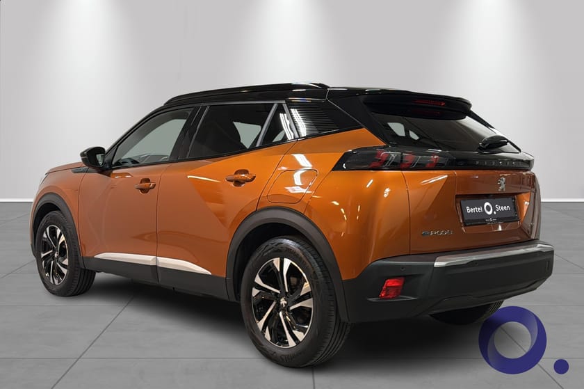 Bilde 3 av Peugeot e-2008 GT 136hk | ADAPTIV CRUSIE, PANROAMA, CARPLAY, KAMERA++