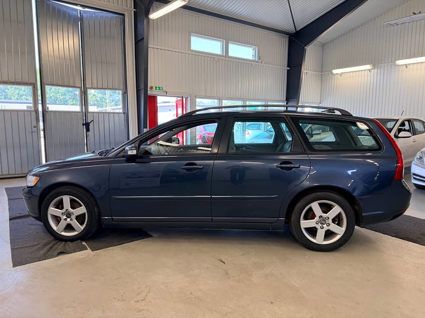 Bild 3 av Volvo V50 1.8 Flexifuel Manuell, 125hk Moment P sensor, Drag, AC