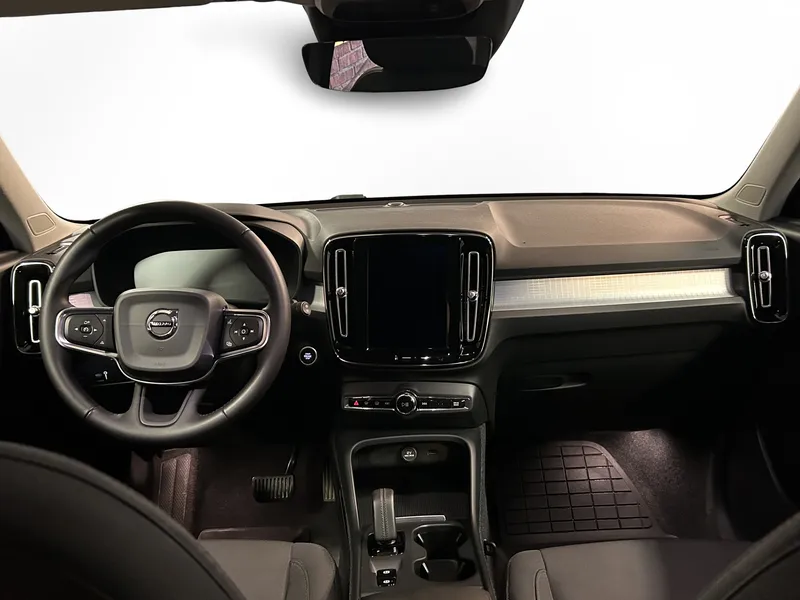 Bild 8 av 13 – Volvo XC40 D3 AWD Momentum Advanced