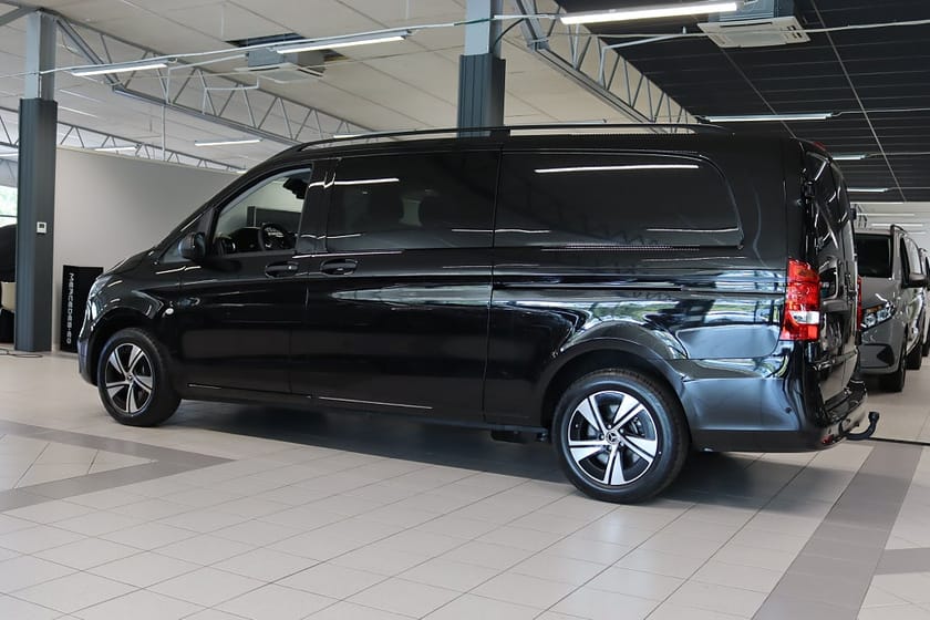Bild 2 av Mercedes-Benz Vito Tourer 116 CDI 4x4 3.1t Mixto 9G-Tronic Euro 6