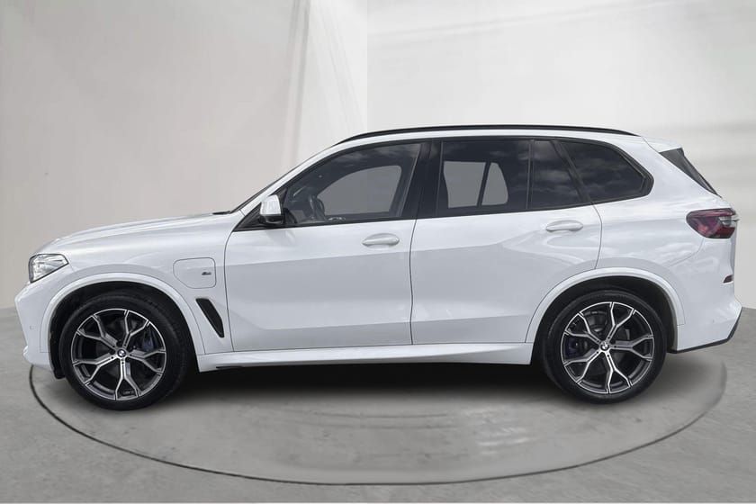 Bild 2 av BMW X5 xDrive45e iPerformance (394hk) M Sport Laserljus Nightvision