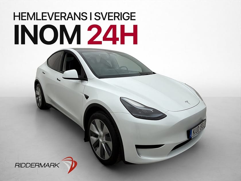 Bild 4 av Tesla Model Y Standard Range RWD MOMS 1 Brukare AP Kamera Drag