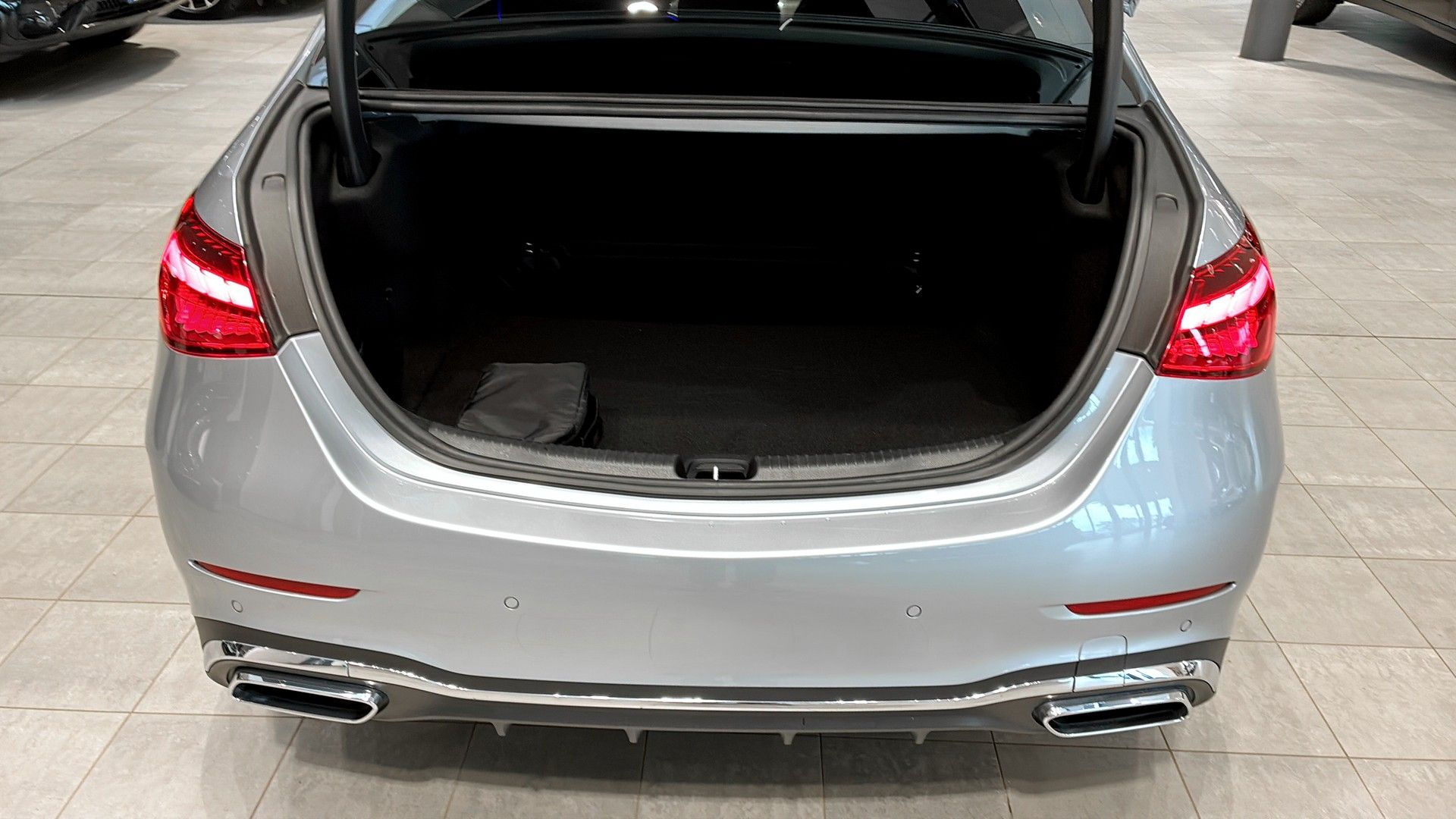 Mercedes-Benz C 220d sedan 2022, bild 6/10