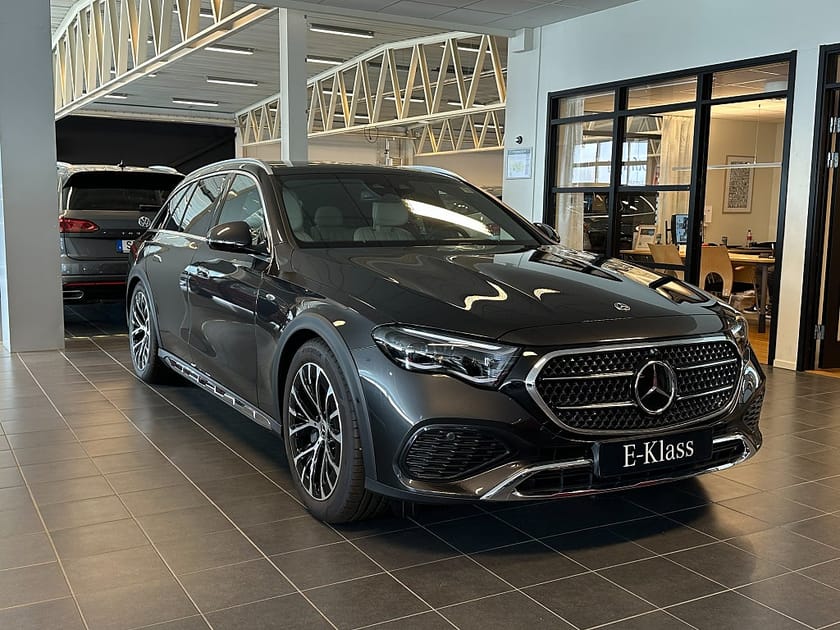 Bild 2 av Mercedes-Benz E 300 de 4MATIC All-Terrain Avantgarde Premium *Lagerbil*