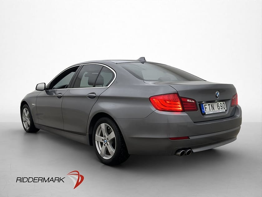 Bild 4 av BMW 525d xDrive Sedan 525 Värmare Skinn Elstolar Ambient
