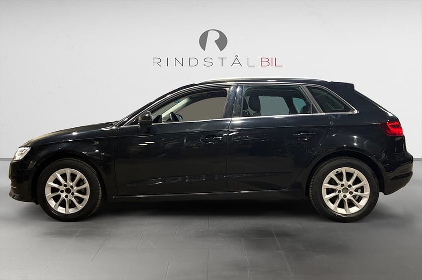 Bild 4 av Audi A3 Sportback SB 1.2 TFSI 110 HK ATTRACTION PDC 492KR/ÅR 6900MIL 16"