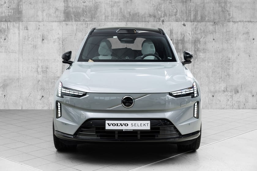 Bilde 2 av Volvo EX90 Twin Motor Performance M Ultra / B&W/LUFT/H-FESTE/22''/HUD++