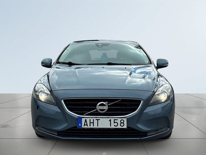 Bild 2 av Volvo V40 D2 Momentum SoV-Däck/Bränslevärmare