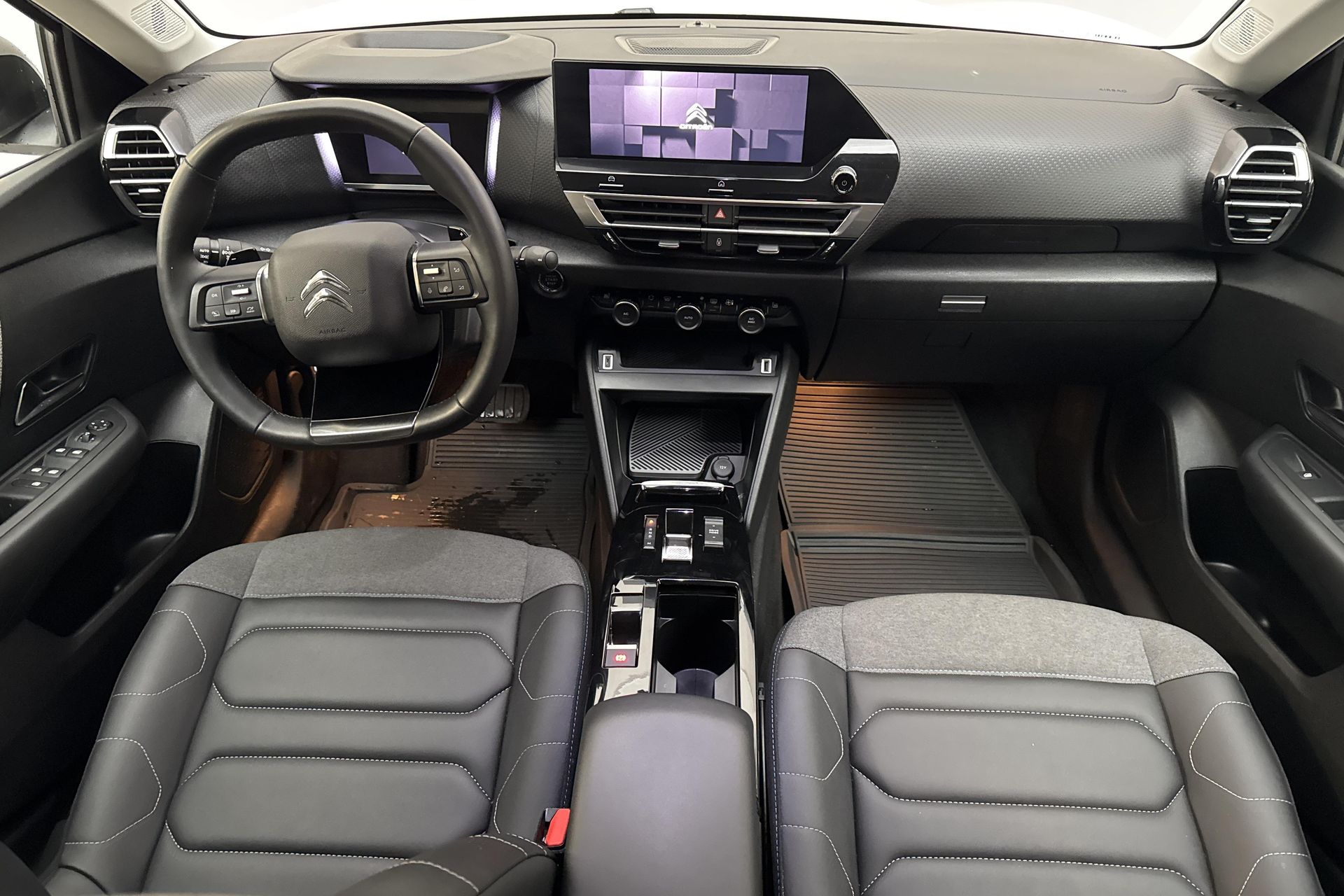 Citroen C4 X 1.2 PureTech 2023, kuva 7/10