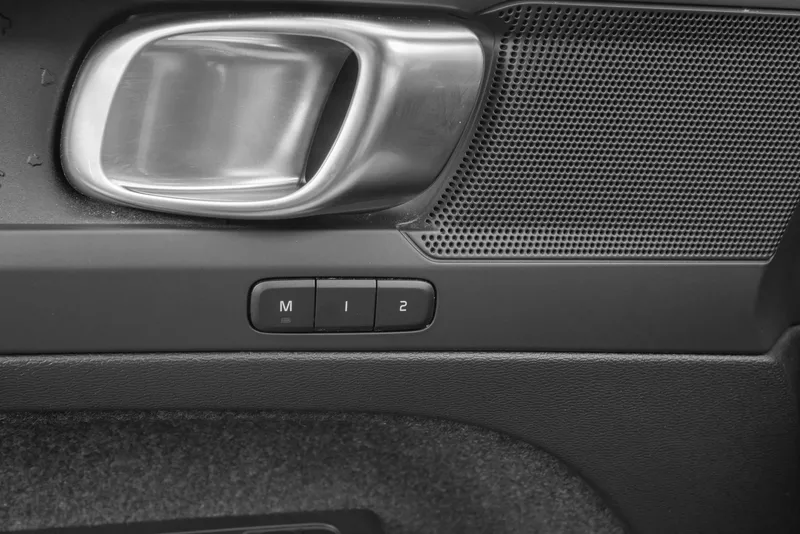 Volvo XC40 Recharge Twin motor bilde 15