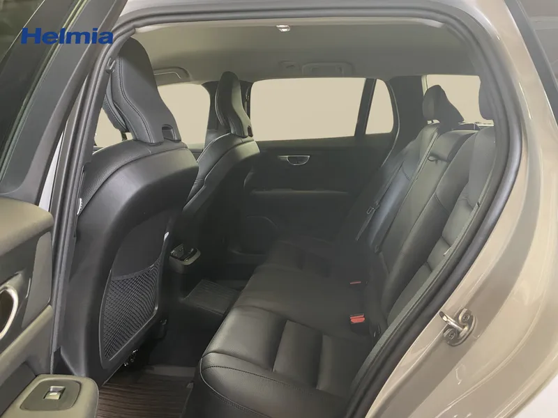 Bild 13 av 14 – Volvo V60 T6 Plus Dark Nordic Edition Plus Nordic Edition