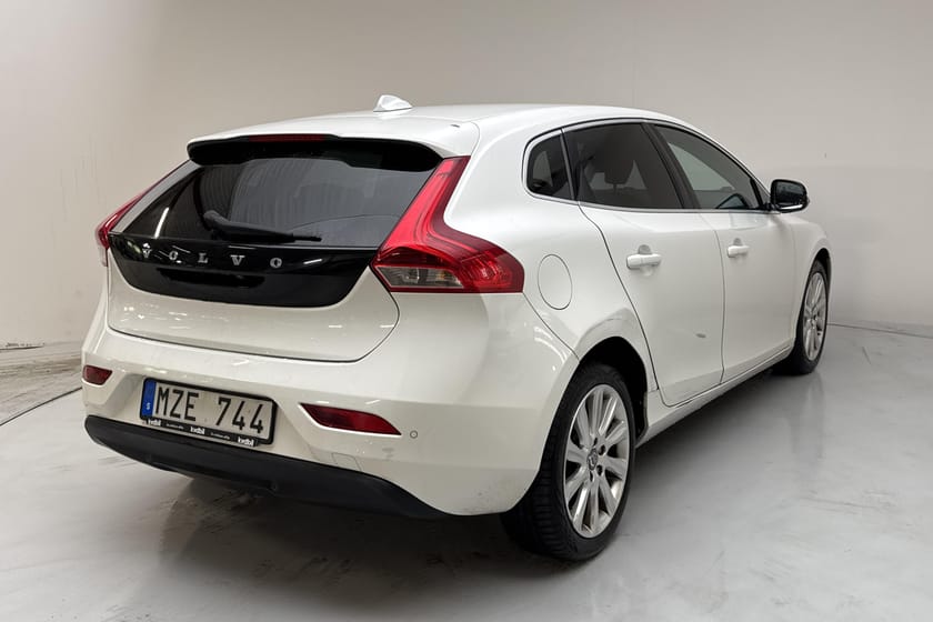 Bild 3 av Volvo V40 D2 (115hk) Momentum Värmare