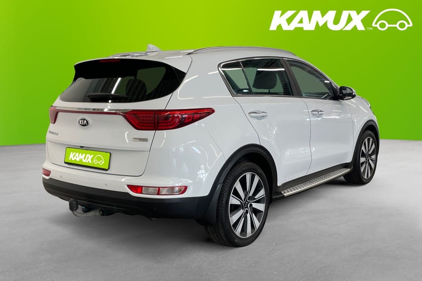 Bild 4 av Kia Sportage 1.7 CRDi Advance Navi B-Kamera JBL PDC Skinn Drag Få ägare!
