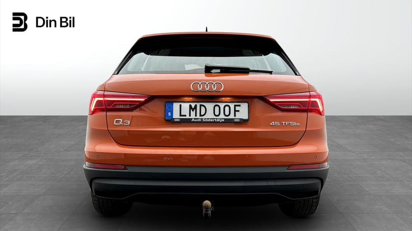 Bild 5 av Audi Q3 45 TFSI e 245HK SONOS Backkamera Drag