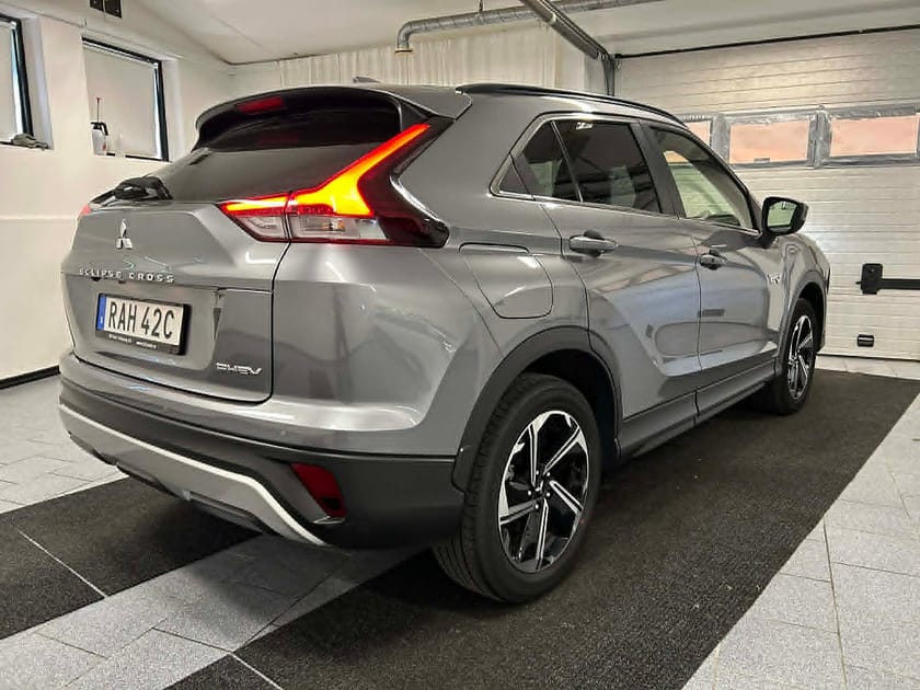 Bild 2 av Mitsubishi Eclipse Cross PHEV 2.4 MIVEC S-AWC Fleet Edition 188 hk Euro 6 MOMS