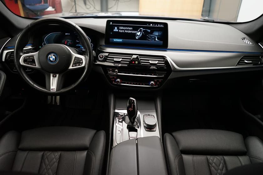 Bild 5 av BMW 530e xDrive Touring Navigation | Dragkrok | Backkamera