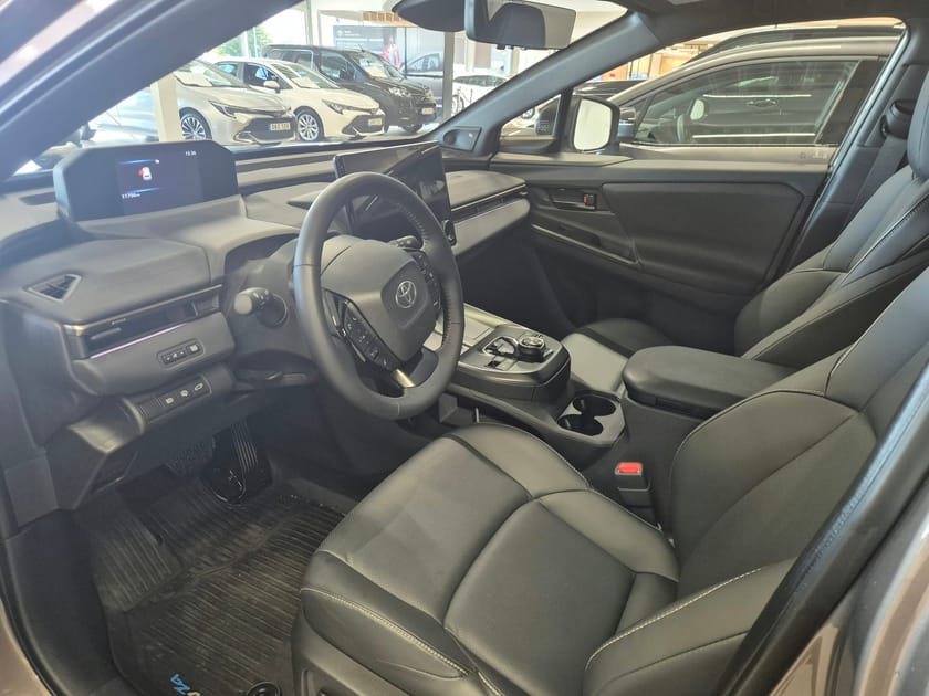 Bild 4 av Toyota bZ4X Touring