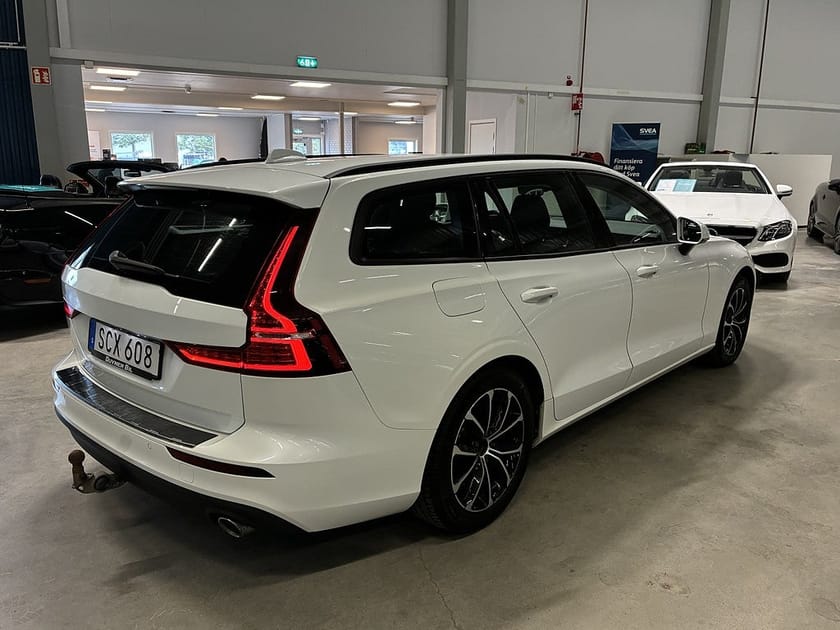 Bild 3 av Volvo V60 D4 Geartronic Momentum V-hjul