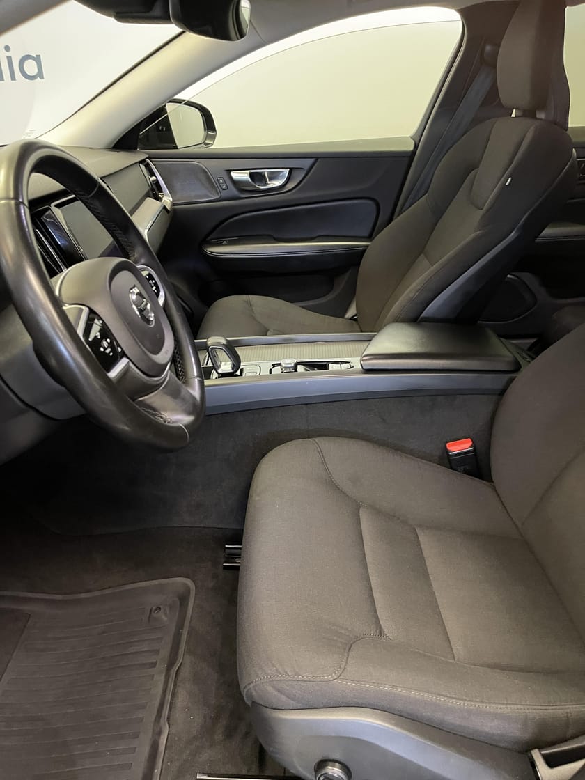 Bild 5 av Volvo V60 Cross Country B4 AWD Diesel Advanced / Dragkrok / Navigation /