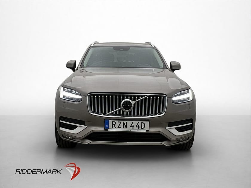 Bild 2 av Volvo XC90 B5 AWD Inscription Värmare 360 Drag B&W