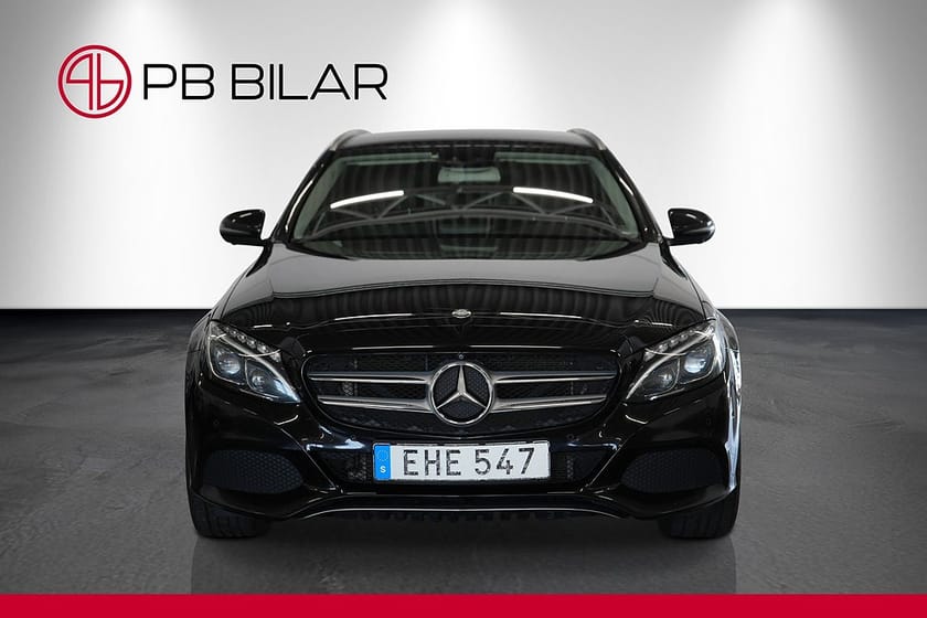 Bild 3 av Mercedes-Benz C 350 T e 7G Avantgarde Burmester Panelbelysning 360°