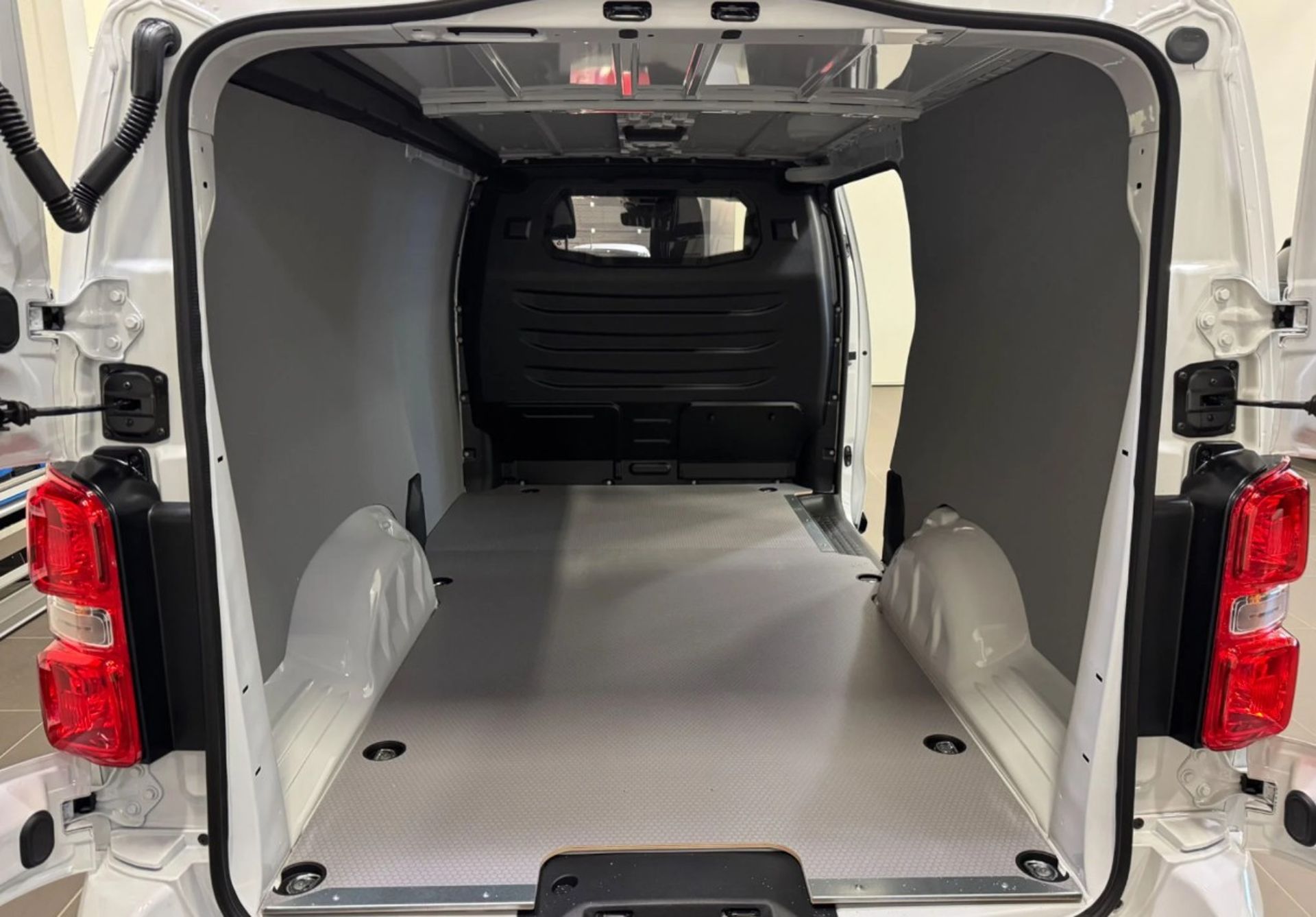 Peugeot Expert L3 2025, bild 6/7