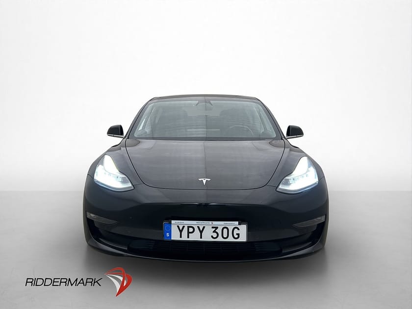 Bild 3 av Tesla Model 3 Long Range AWD Autopilot MOMS Svensksåld