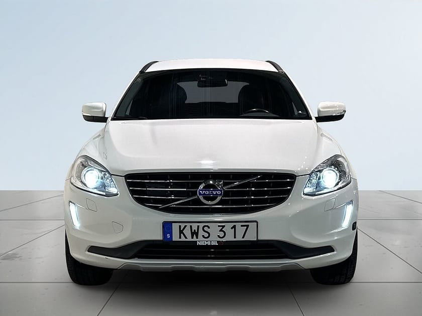Bild 2 av Volvo XC60 D4 AWD Classic Dvärm Kamera Rattvärme GPS Drag S/V-hjul