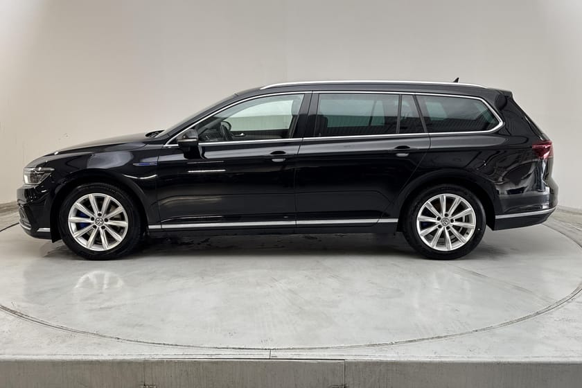 Bild 2 av Volkswagen Passat Sportscombi GTE (218hk) Executive Business