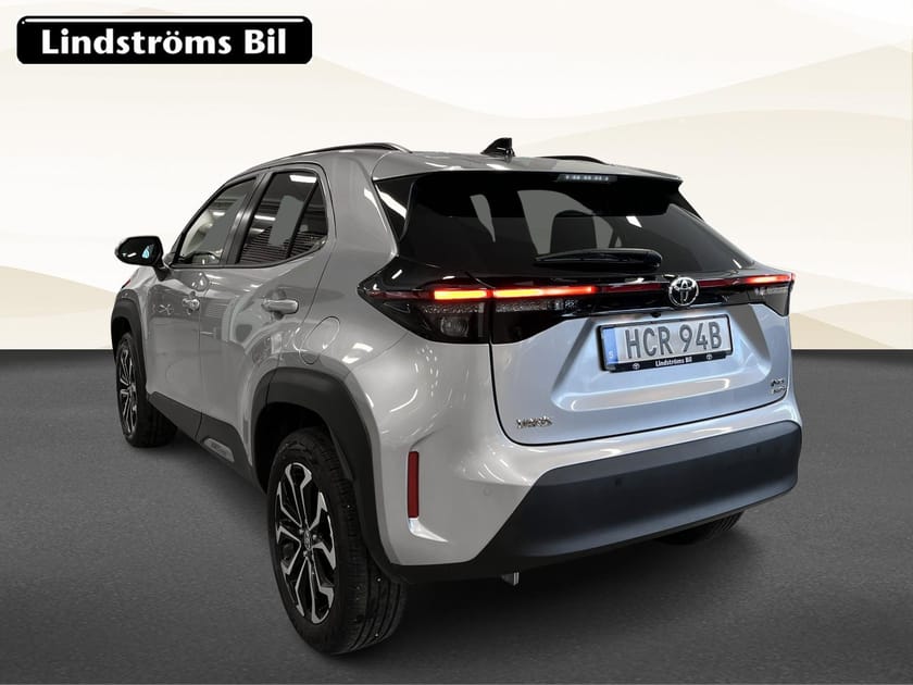 Bild 4 av Toyota Yaris Cross Hybrid 130 AWD-i Active Plus säkerhetspaket 1.5 131hk S&V-Hjul Moms