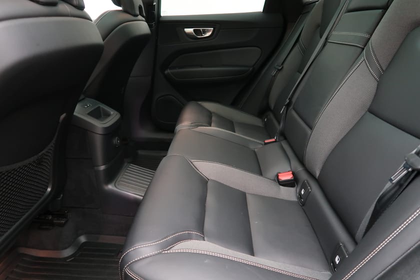 Bild 5 av Volvo XC60 Recharge T6 R-Design T, Drag