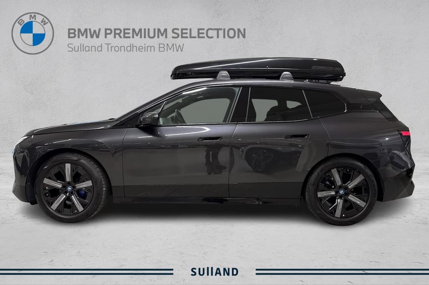 Bilde 2 av BMW iX xDrive40 xDrive40/Tilhengerfeste/Harman/Laserlys/Panoramatak