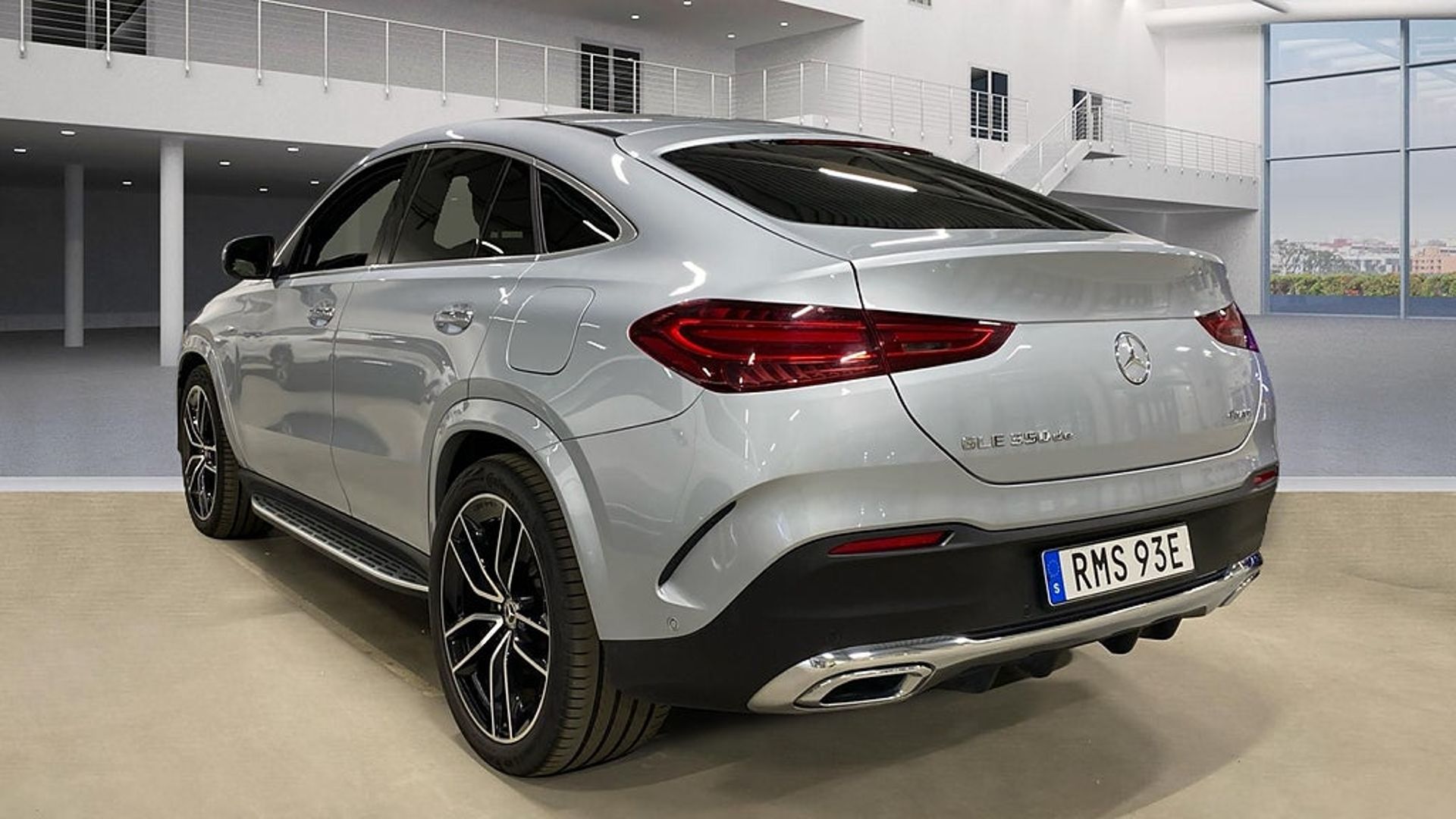 Mercedes-Benz GLE 2025, photo 4/10