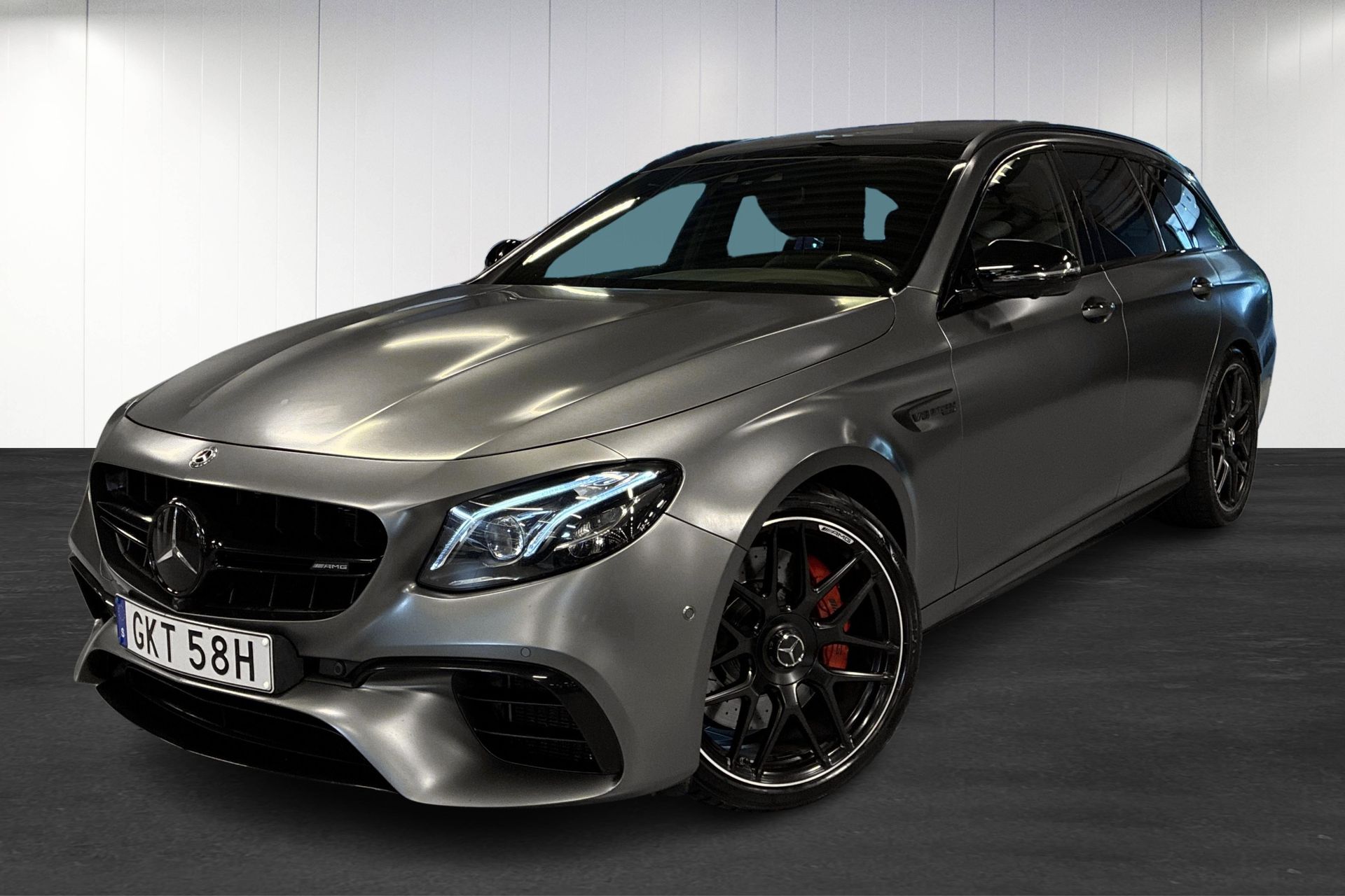 Mercedes-Benz E