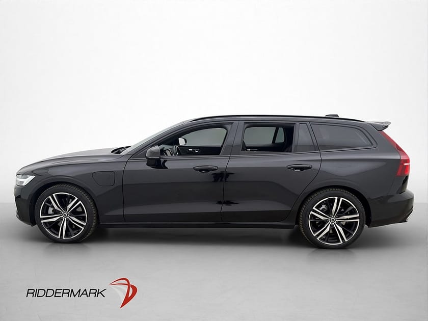 Bild 4 av Volvo V60 T8 Twin Engine AWD R-Design Värmare H/K Pano 360°