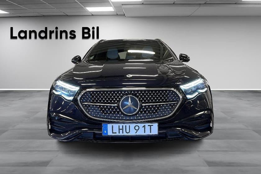 Bild 2 av Mercedes-Benz E 300 de 4MATIC T 9G-Tronic AMG Line