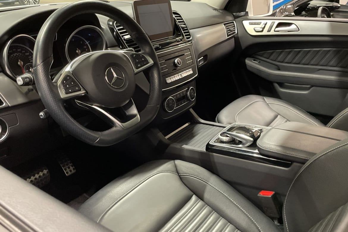 Mercedes-Benz GLE 2017 - miniatyr 22