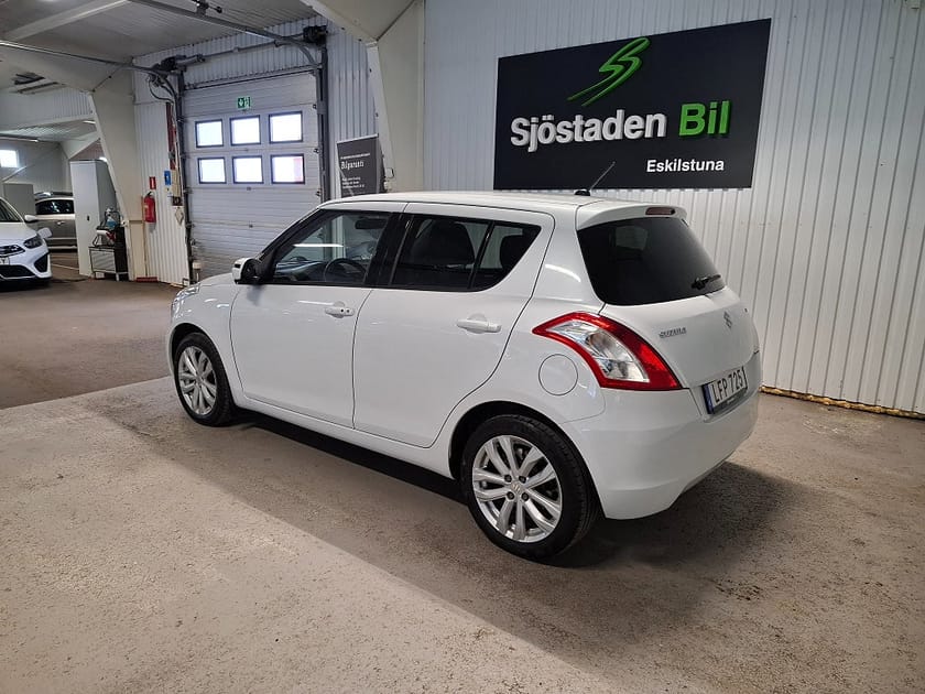 Bild 5 av Suzuki Swift 5-dörrar 1.2 DOHC 16V VVT Apple Carplay Keyless Start
