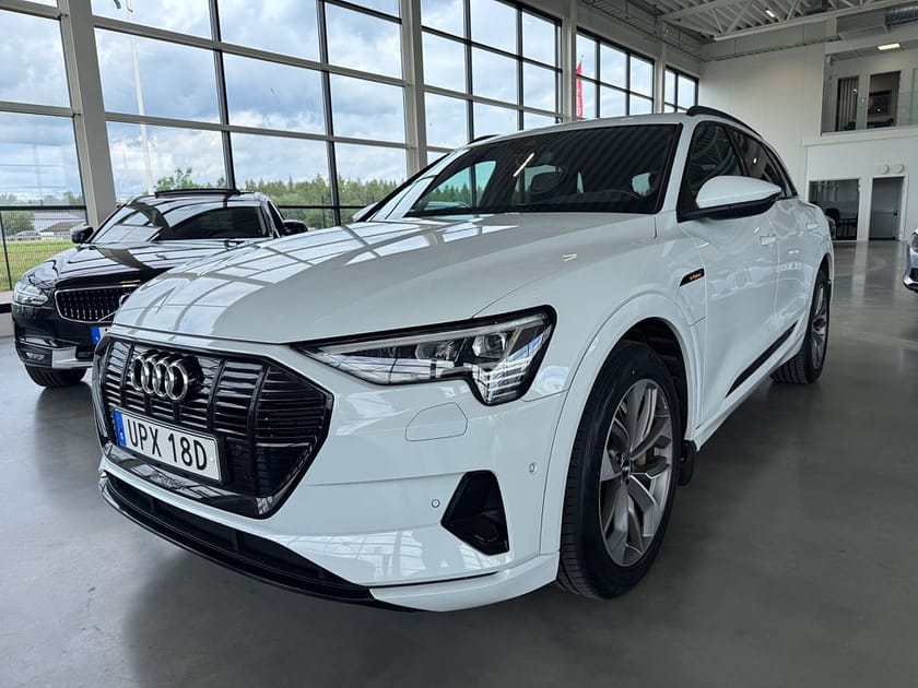 Bild 1 av Audi e-tron 50 quattro | Matrix | Bang&Olufsen | Drag | Luftfj