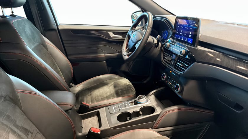 Bild 3 av Ford Kuga Plug-In Hybrid 2023 st line X Phev | Drag|