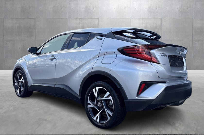 Bilde 3 av Toyota C-HR Hybrid Lounge Tech I Lav km I Meget velholdt!