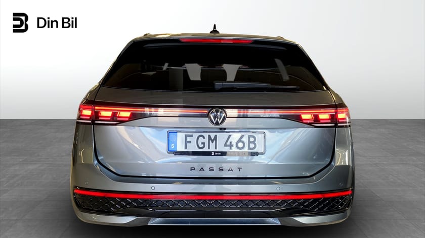 Bild 5 av Volkswagen Passat Variant eHybrid R-line 1.5 TSI 272hk | Panorama | Black St