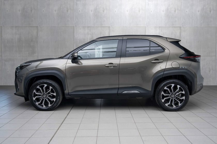 Bilde 2 av Toyota Yaris Cross Hybrid AWD-i