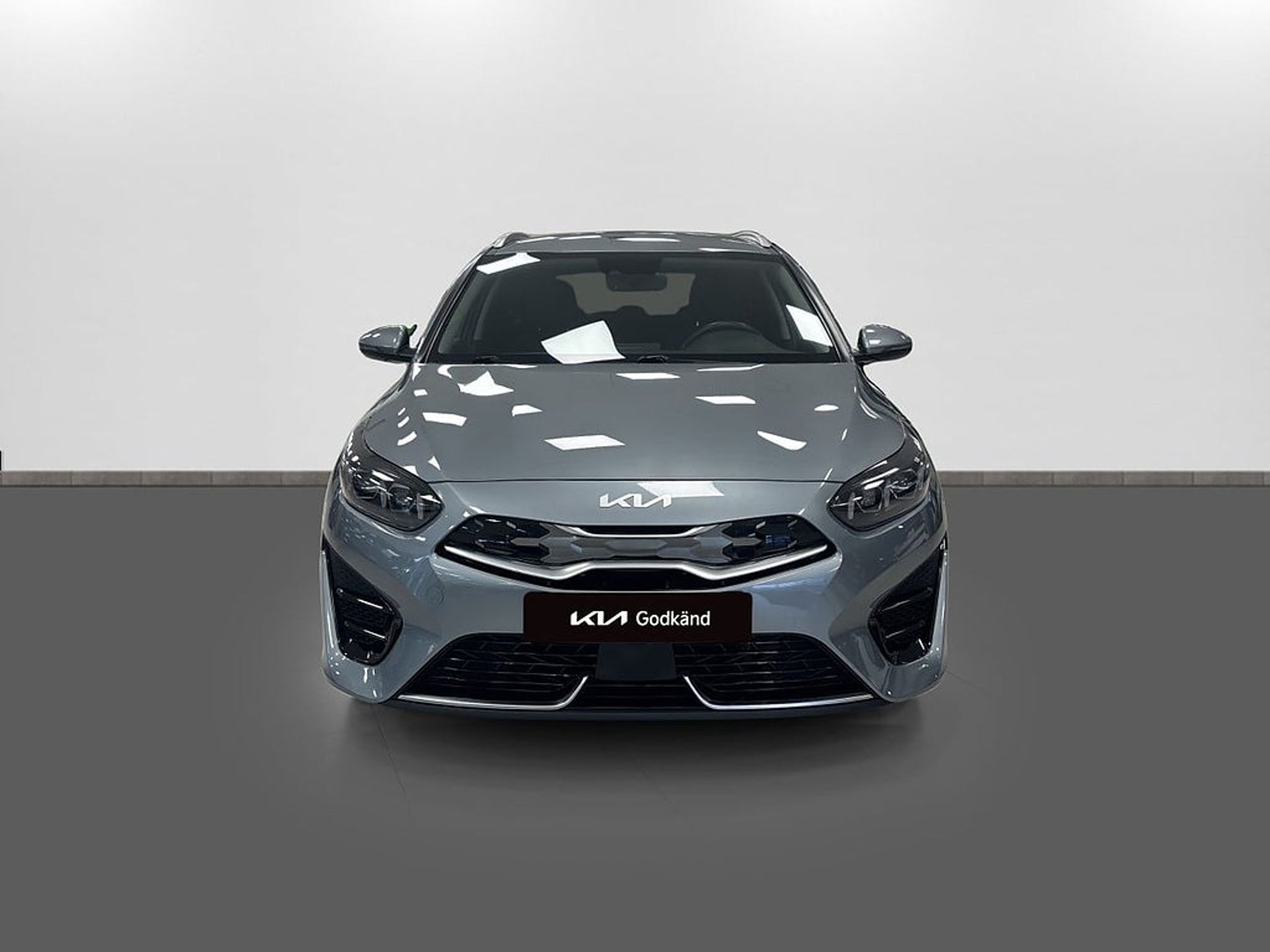 Kia Ceed SW PHEV DCT6 ACTION 2024, kuva 2/10