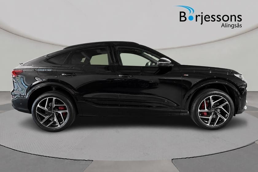 Bild 2 av Audi Q6 Sportback e-tron quattro S-line 428hk Selection Edition